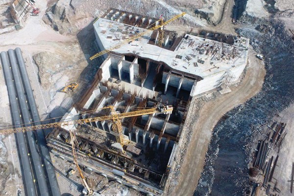 Tose-e Ab Asia Desalination